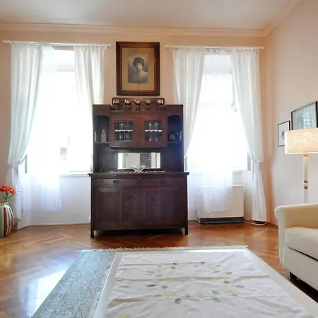 Amphiteater Art * Pula