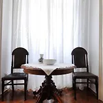 Amphiteater Art Apartment