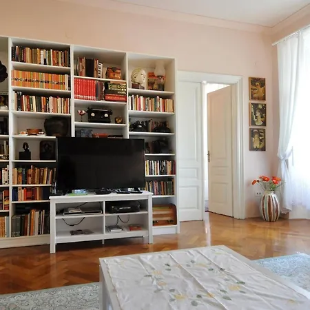 Apartment Amphiteater Art Pula