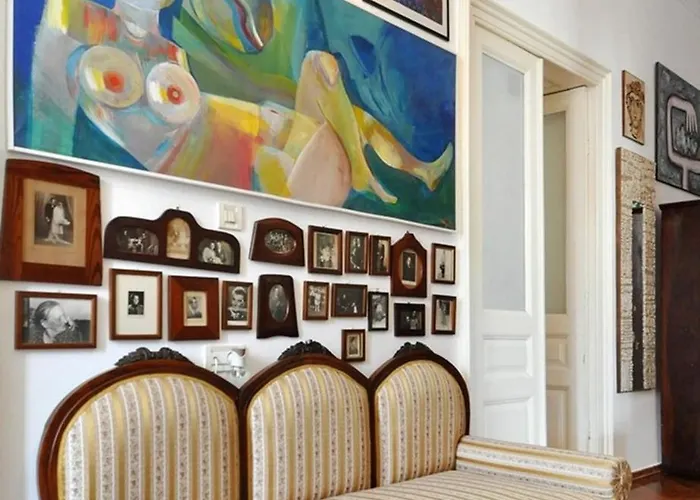 Amphiteater Art Apartment