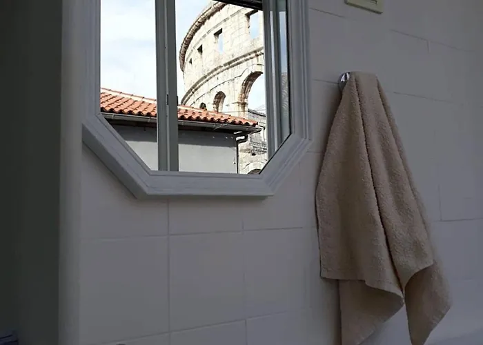 Amphiteater Art Apartment